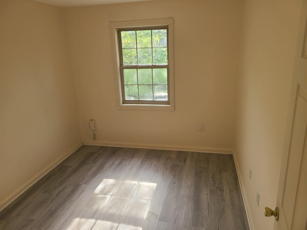 618 W Main St #B - Photo 3 of 3