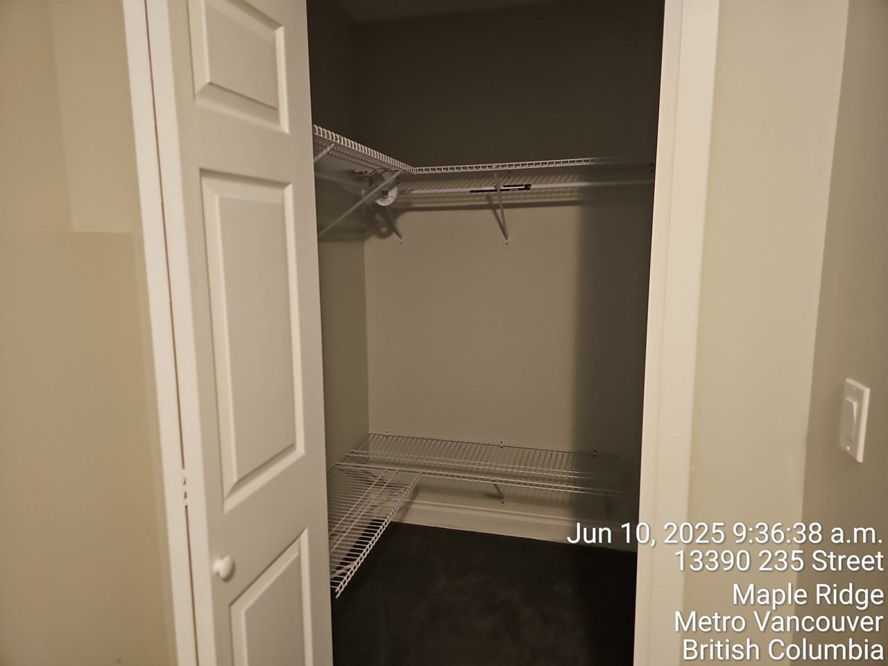 13390 235 St #1 - Photo 2 of 5