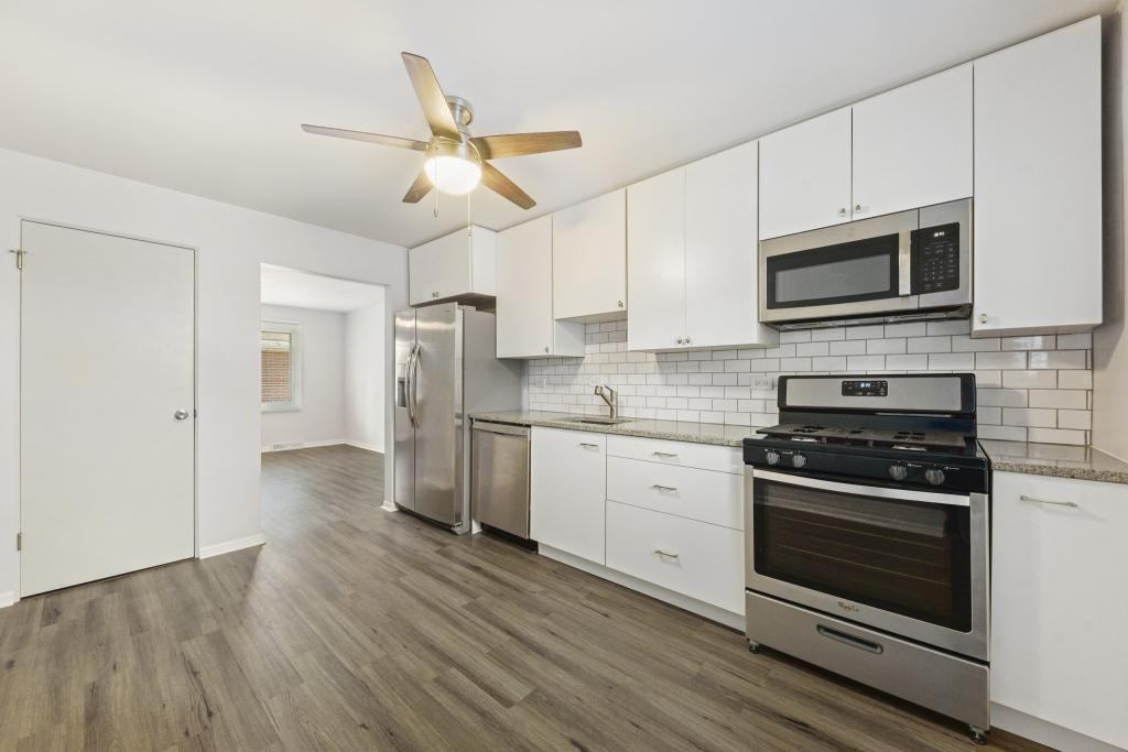 1502 Johnson St - Photo 3 of 16