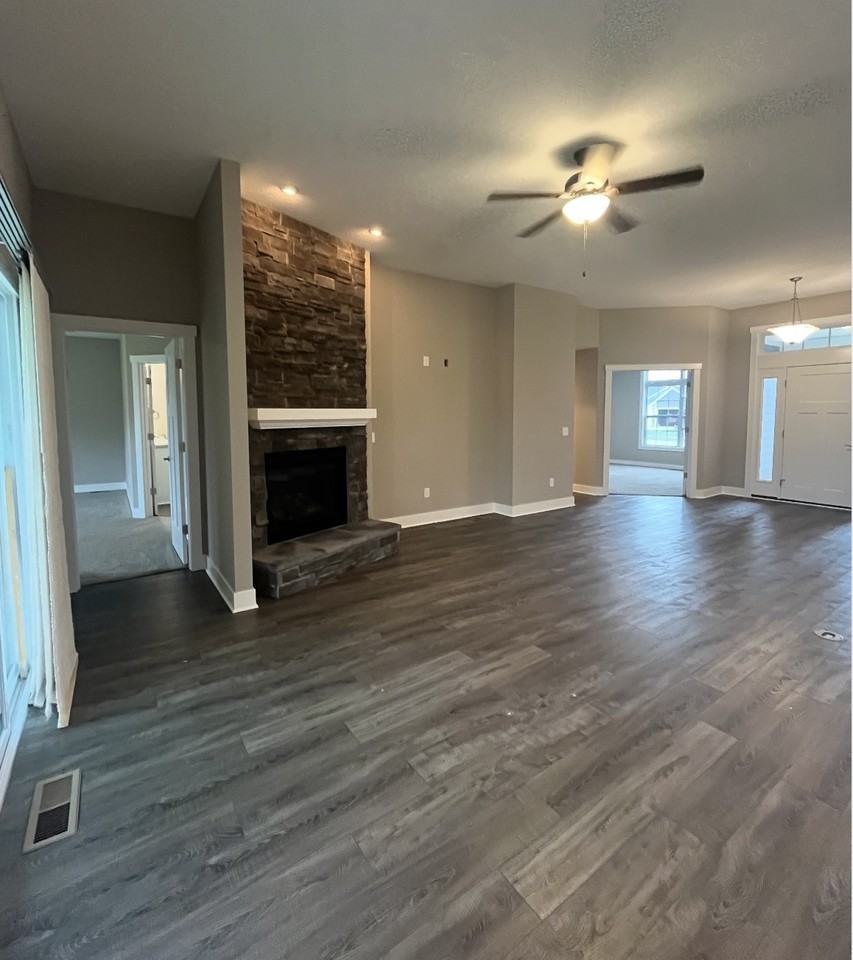 10811 Fenton Cv #10811 - Photo 7 of 8