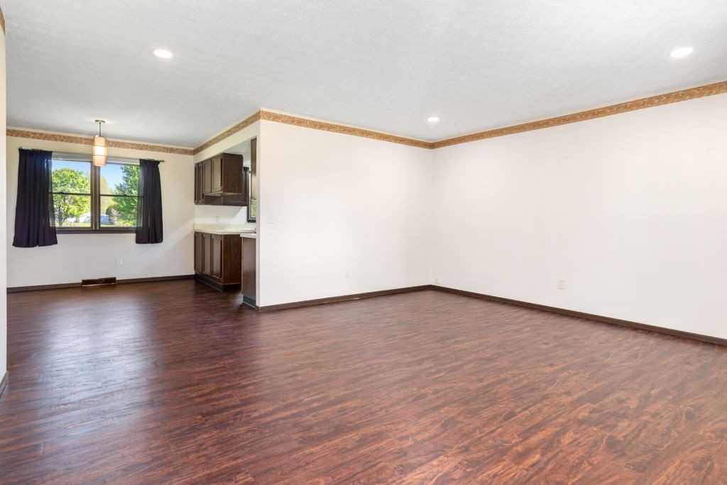 270 W Orange Rd #1 - Photo 3 of 26