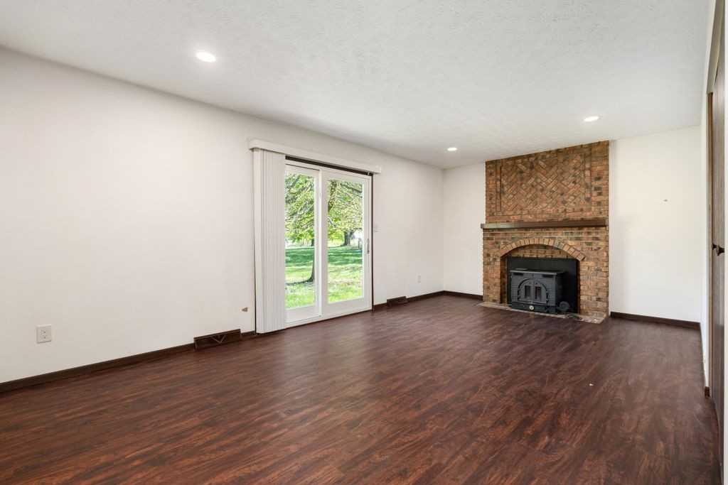 270 W Orange Rd #1 - Photo 7 of 26