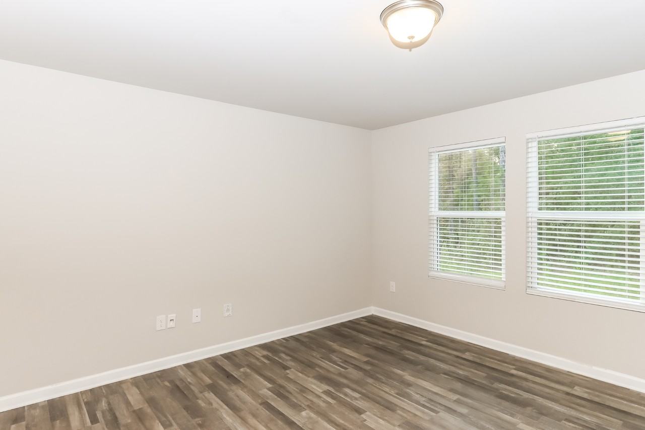 1204 Christy Ct - Photo 2 of 16