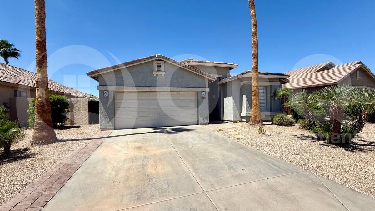 2558 S Martingale Rd - Photo 2 of 10