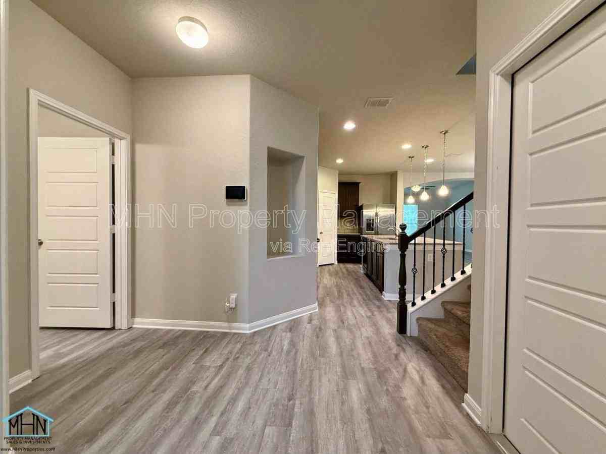 2046 Rhesus Vw - Photo 3 of 10