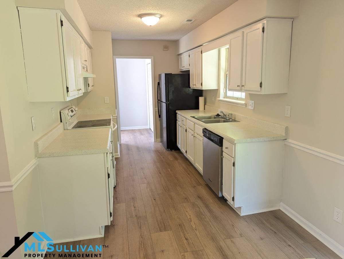 4008 Ludgate Dr - Photo 2 of 10
