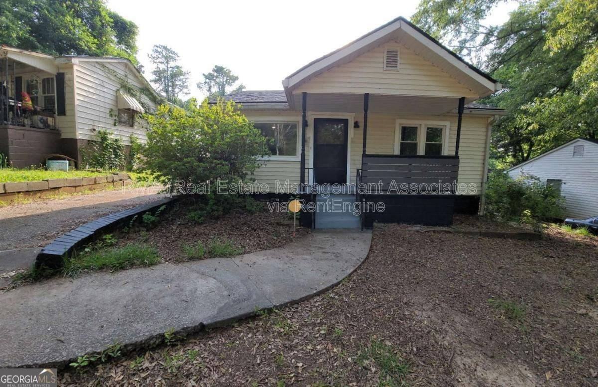 363 N 16th St - Photo 2 of 10