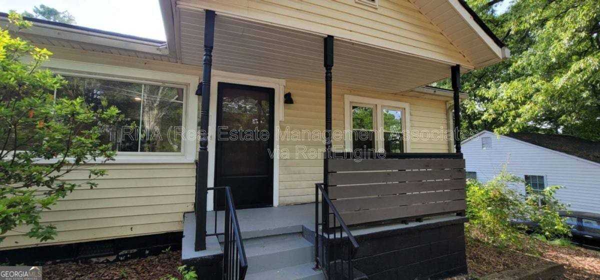 363 N 16th St - Photo 3 of 10