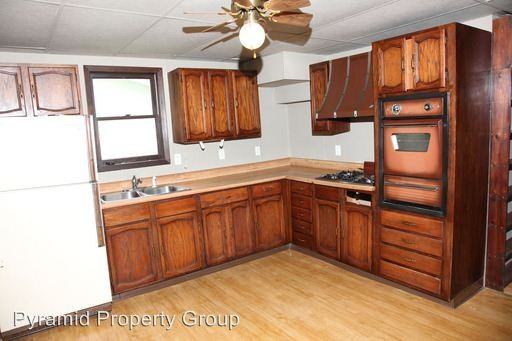 938 9th St SE - Photo 3 of 12