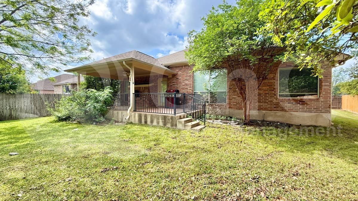 1621 Liberty Oaks Blvd - Photo 7 of 10