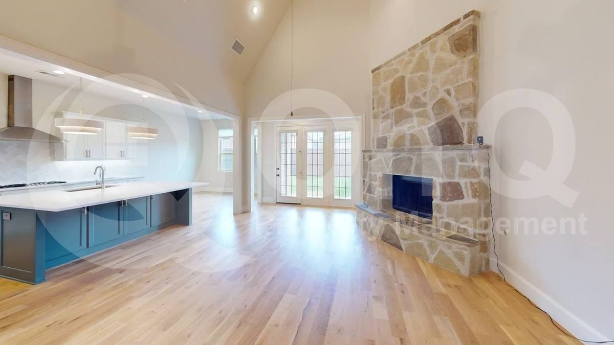 14886 Foxbriar Ln - Photo 6 of 10