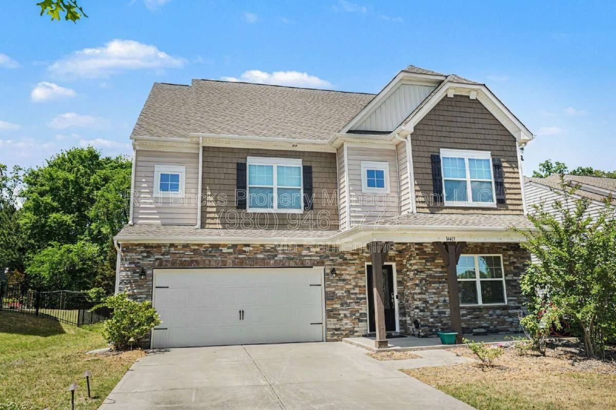 14419 Rhodes Hall Dr - Photo 3 of 10