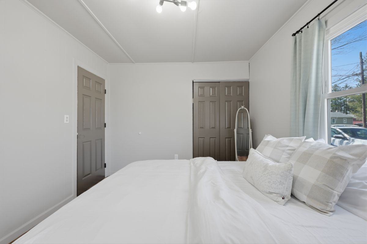 106 Midway Oval - Photo 6 of 17