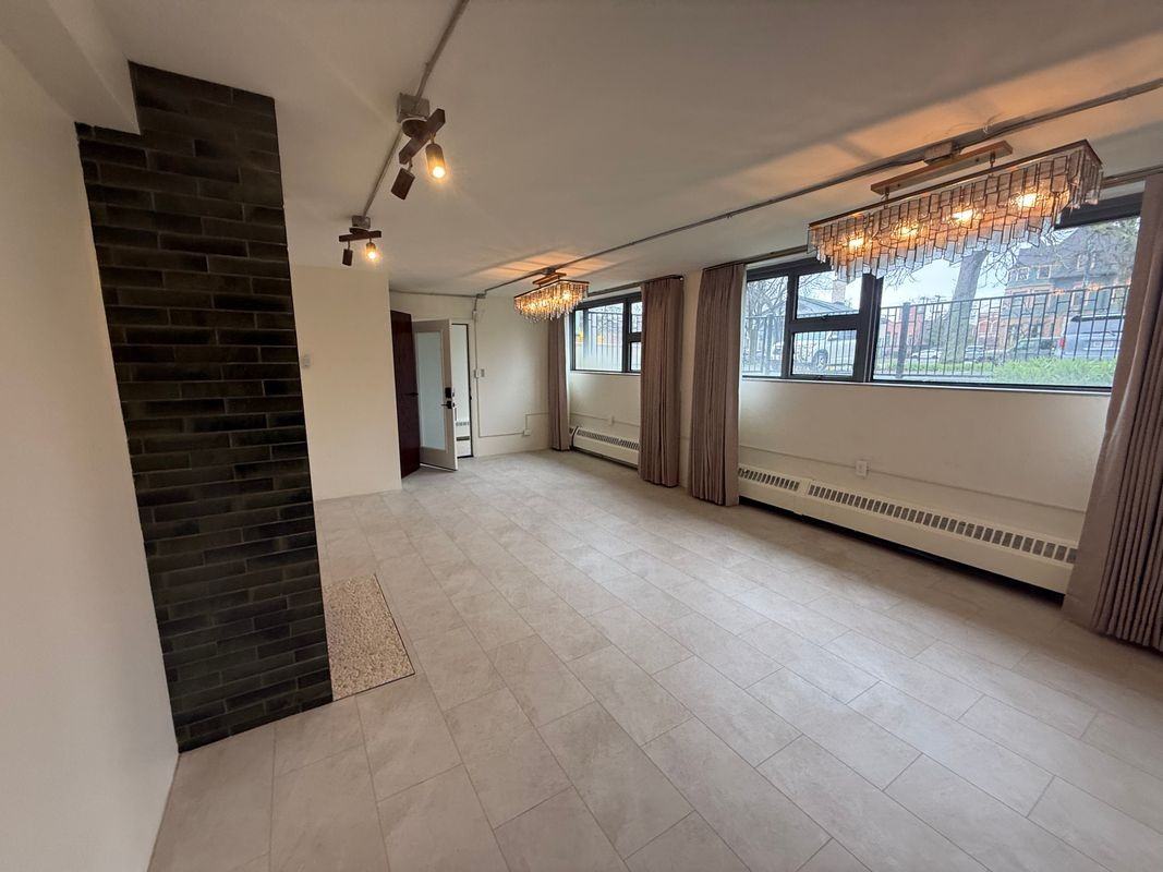 130 Linwood Ave - Photo 3 of 13