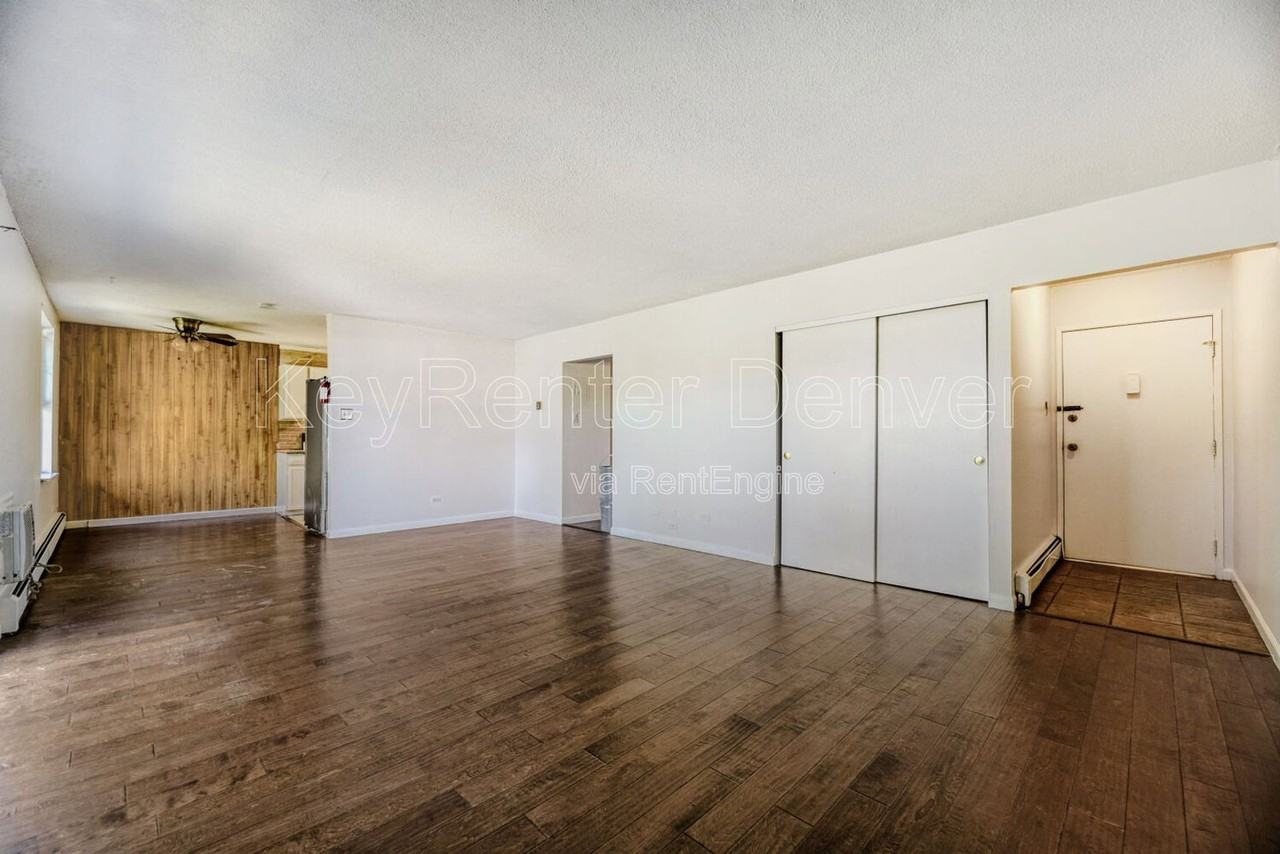 2120 S Vaughn Way #206F - Photo 7 of 18