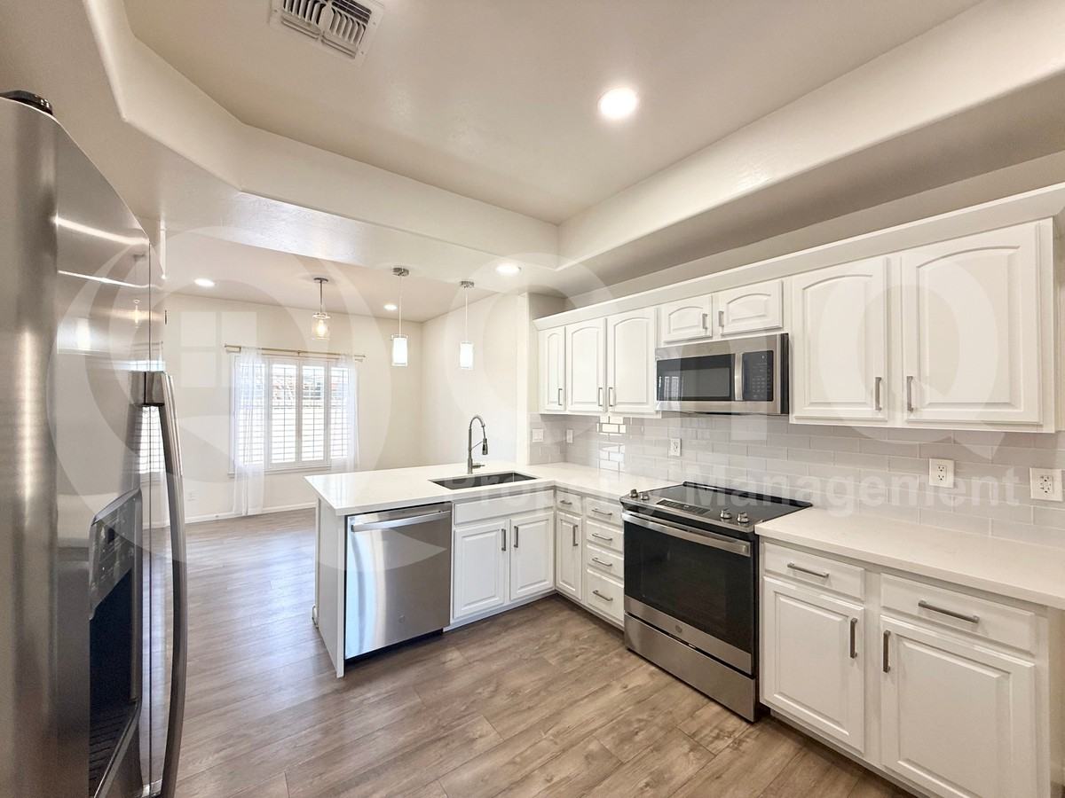 4140 N 21st St #3 - Photo 2 of 34