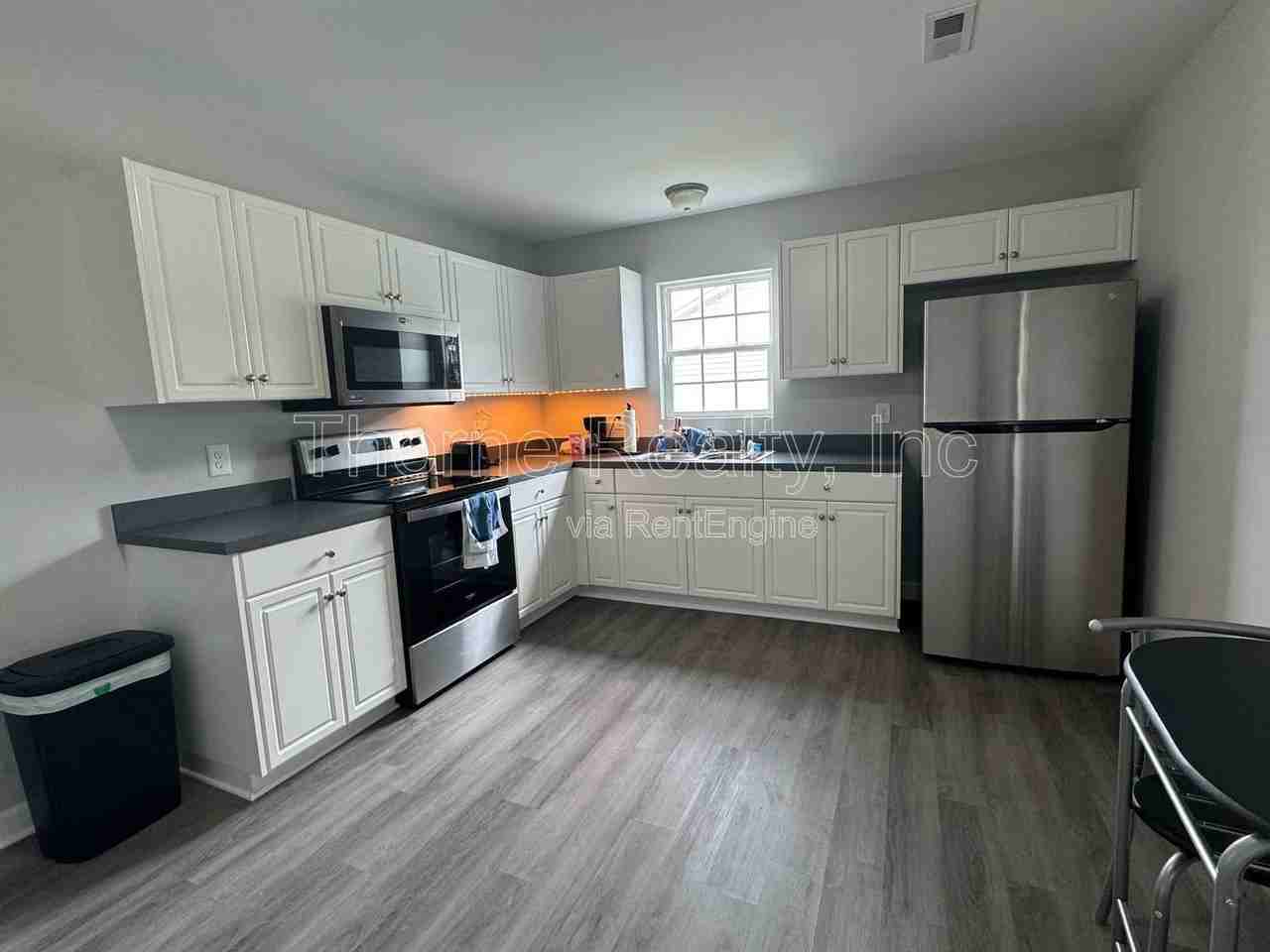 2414 Heath Ln - Photo 3 of 16