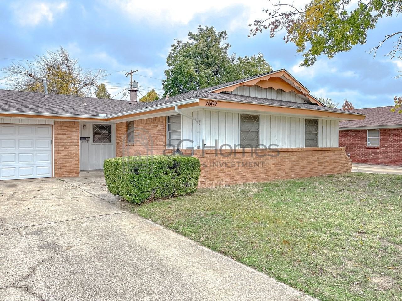 7609 Nw 28th St - Photo 3 of 21