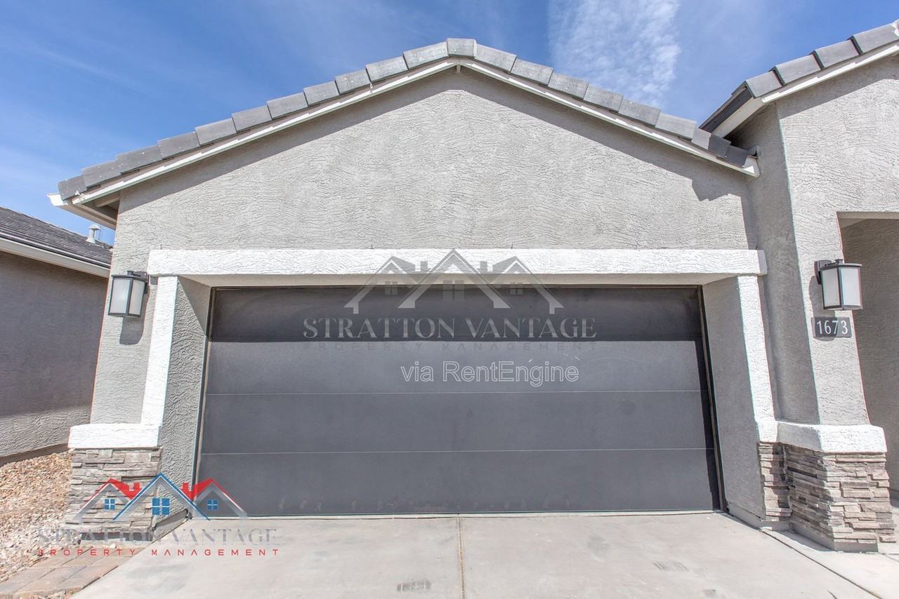 1673 N Wrigley Dr - Photo 4 of 42