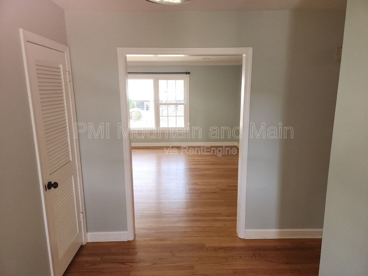 1220 Woodmont Dr - Photo 5 of 28