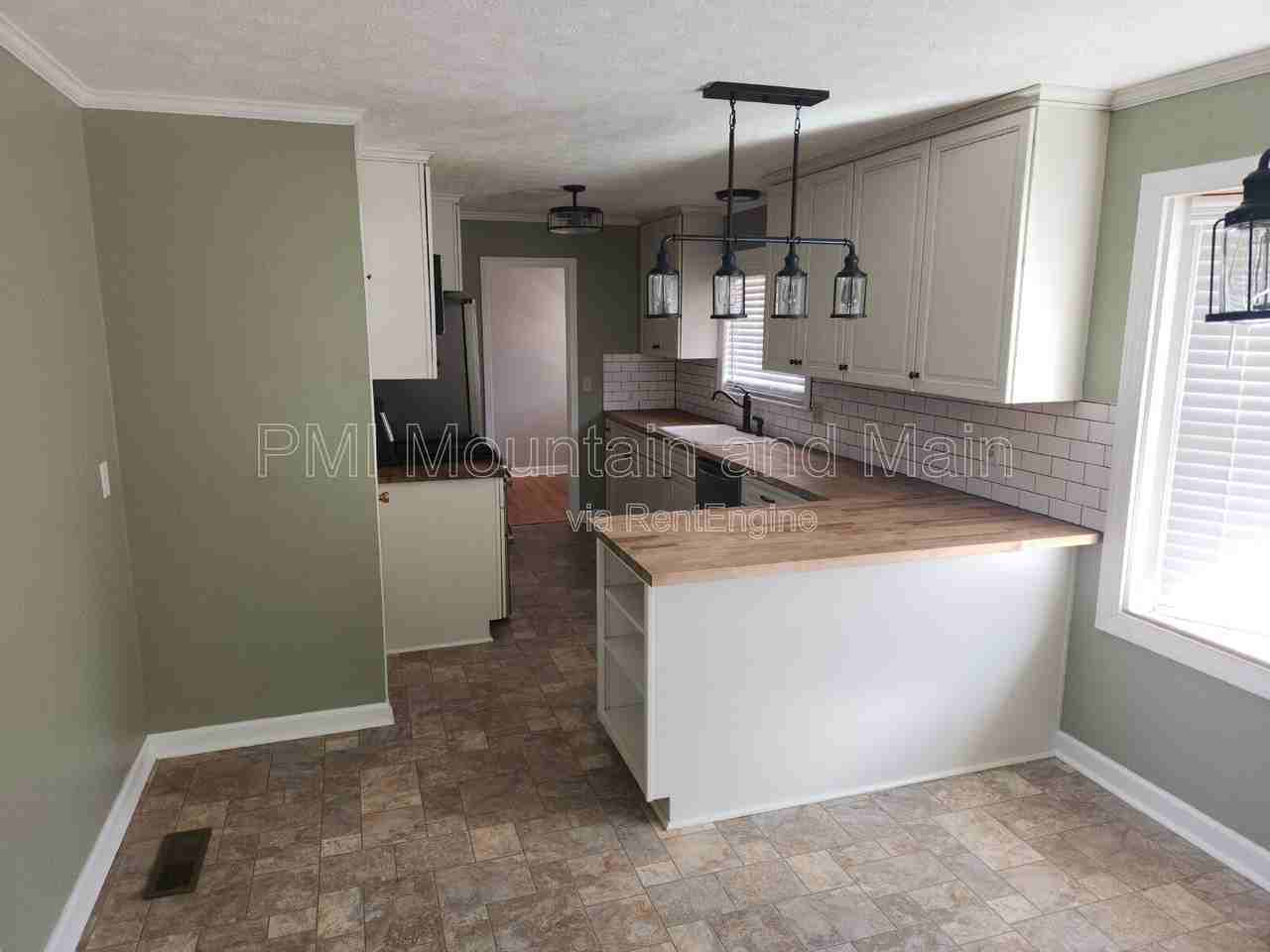 1220 Woodmont Dr - Photo 6 of 28