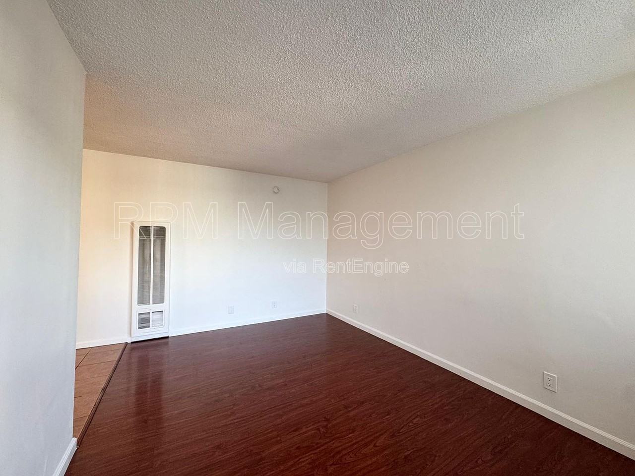 2002 Thurman Ave #6 - Photo 4 of 12