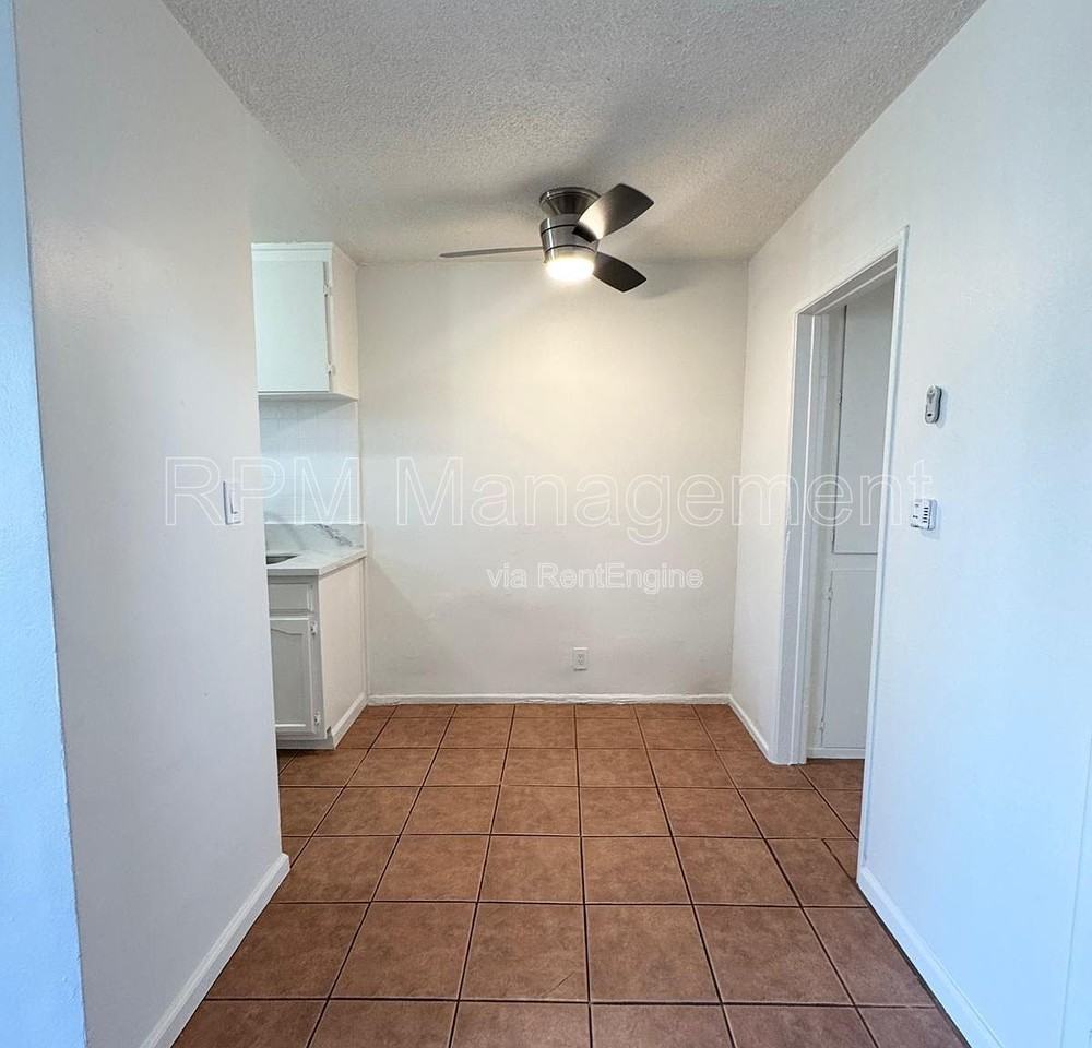 2002 Thurman Ave #6 - Photo 6 of 12