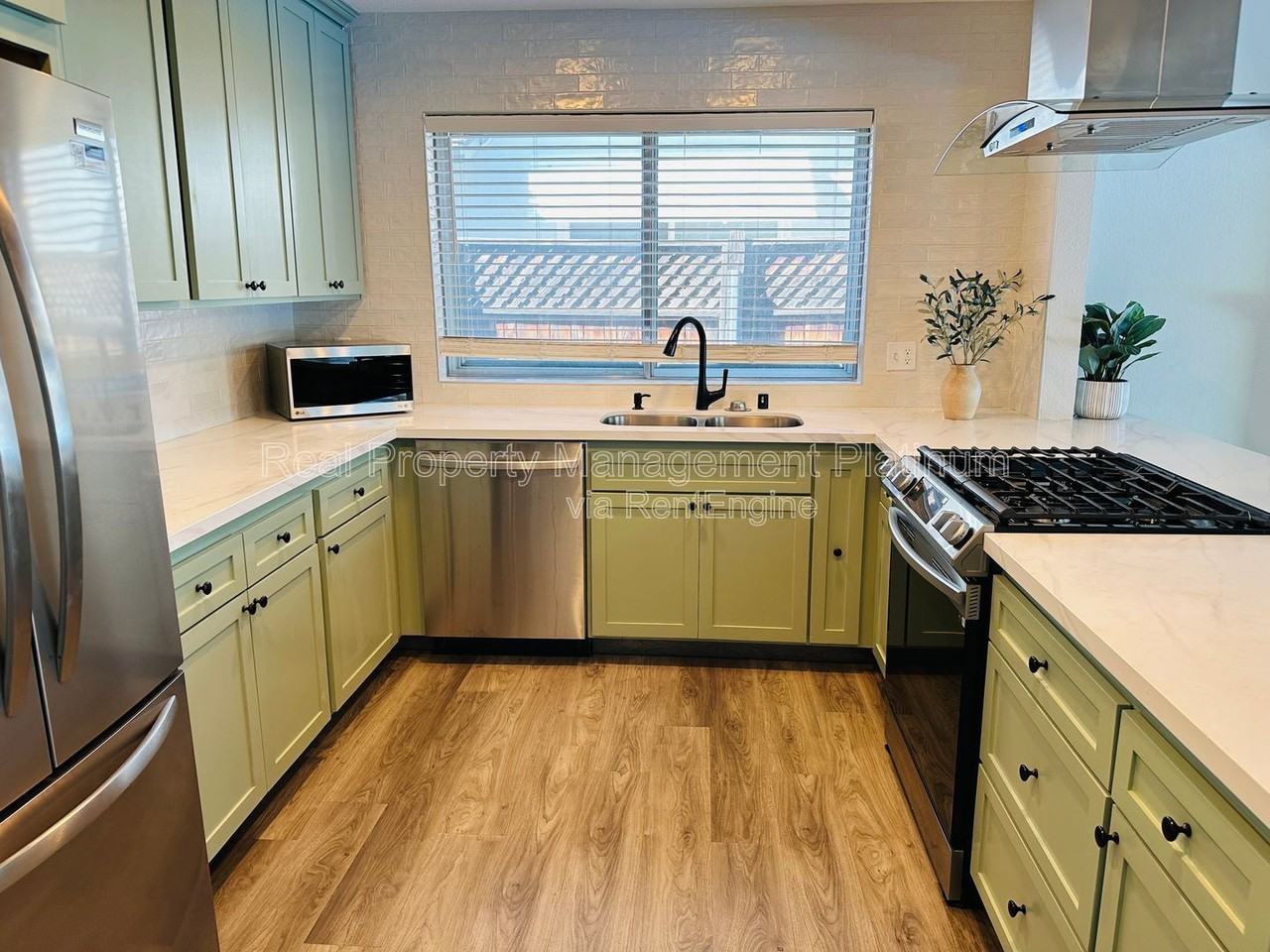 3095 Anderson Ave - Photo 5 of 15