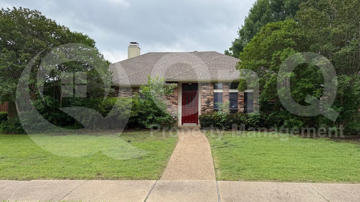 918 Green Brook Dr - Photo 4 of 21