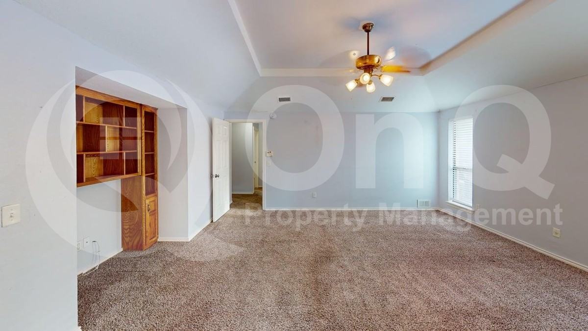 918 Green Brook Dr - Photo 6 of 21