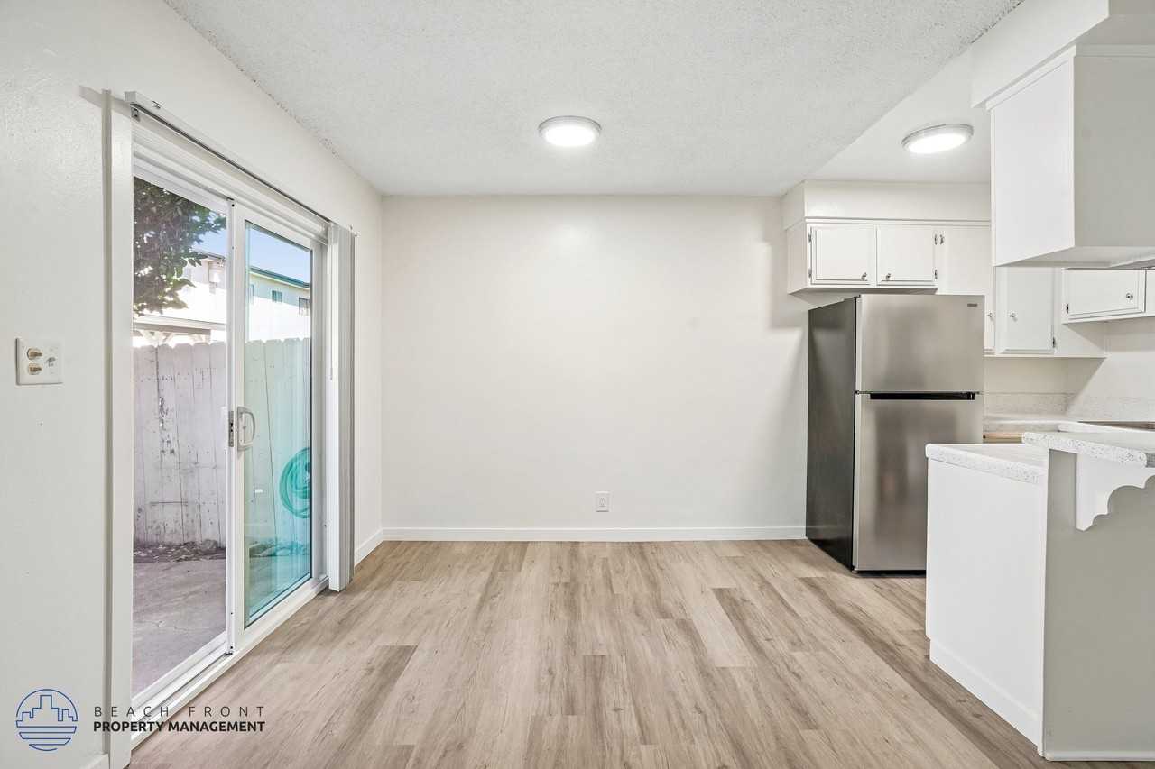 La Rue Apartments - Photo 5 of 49