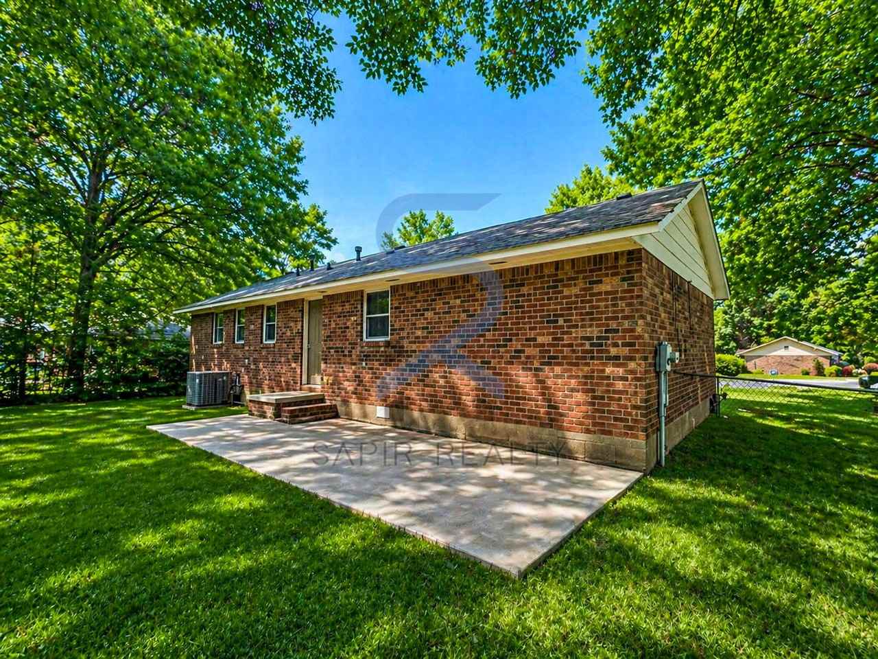 1433 Iron Gate Blvd - Photo 5 of 7