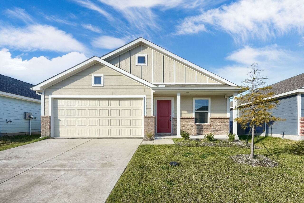 318 Mahogany Ln - Photo 2 of 20