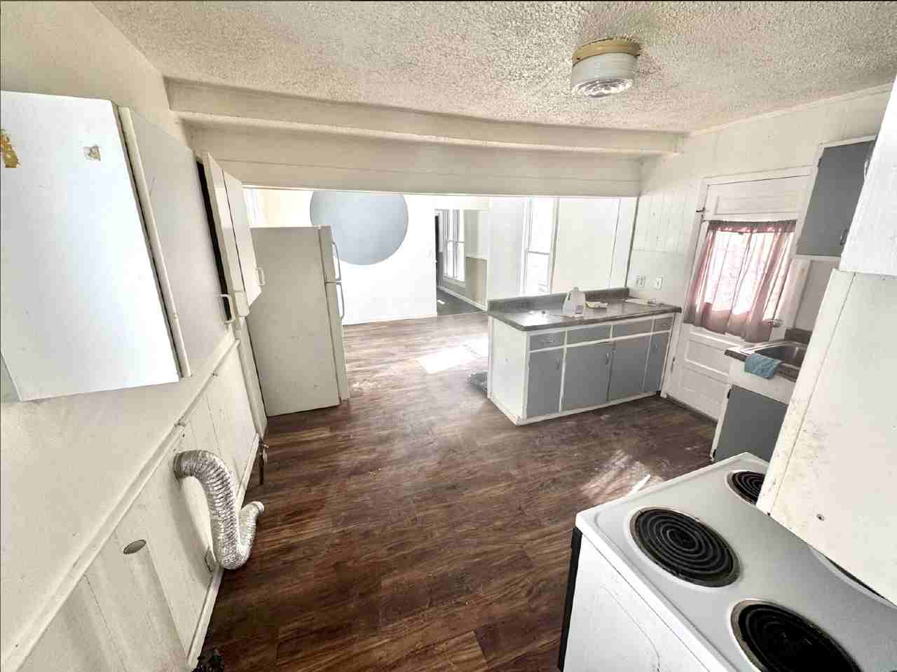 N Warner St - Photo 3 of 10