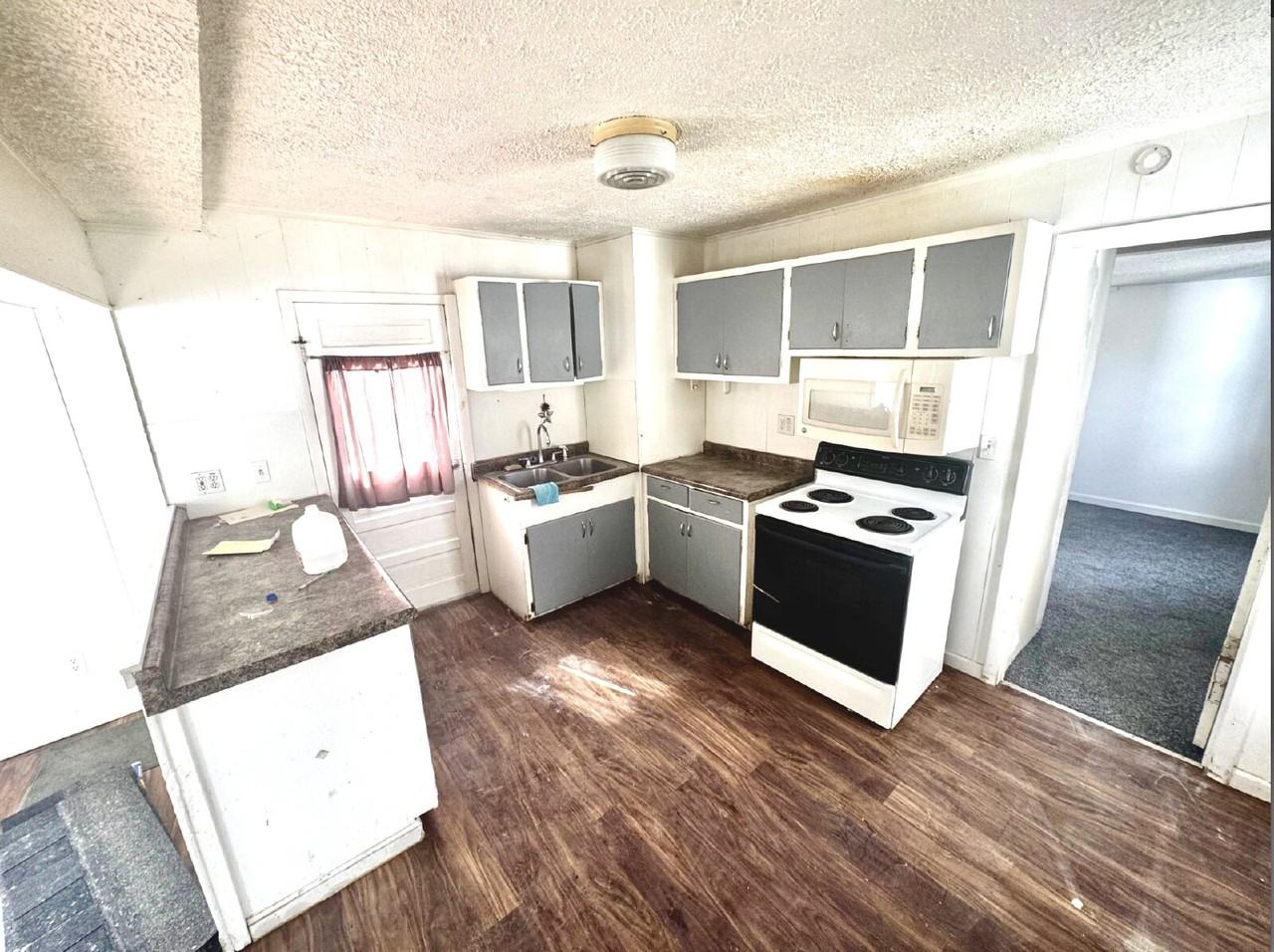 N Warner St - Photo 6 of 10