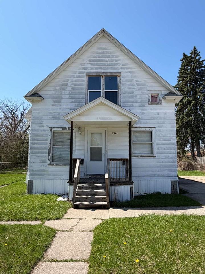 2401 Lowell Ave #1