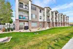 featured image of 155 9th St #112