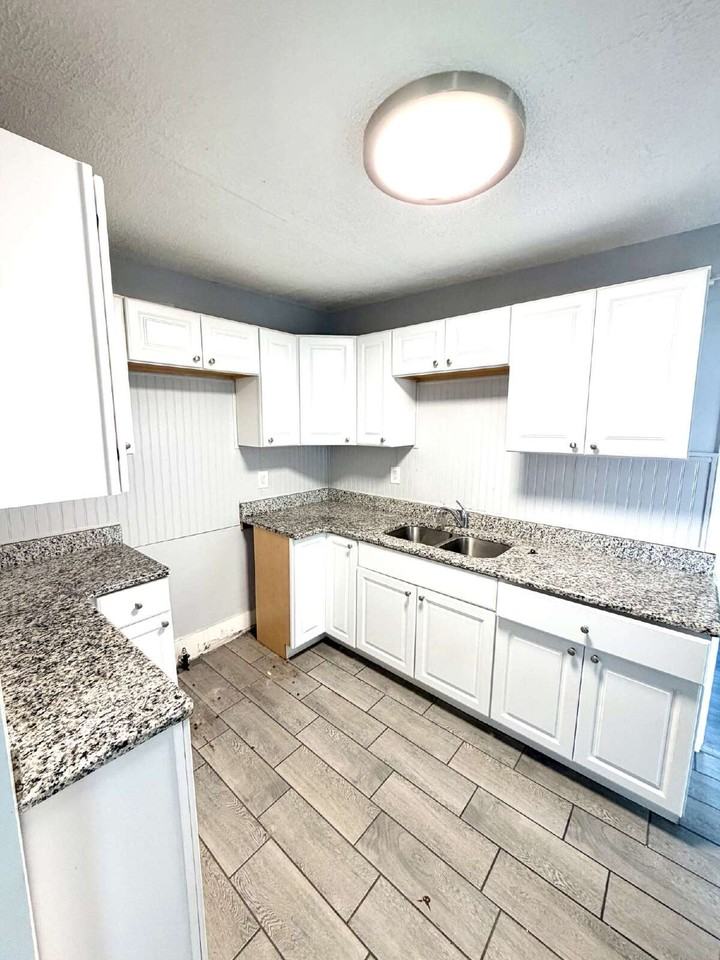 2516 Bewick St - Photo 7 of 13