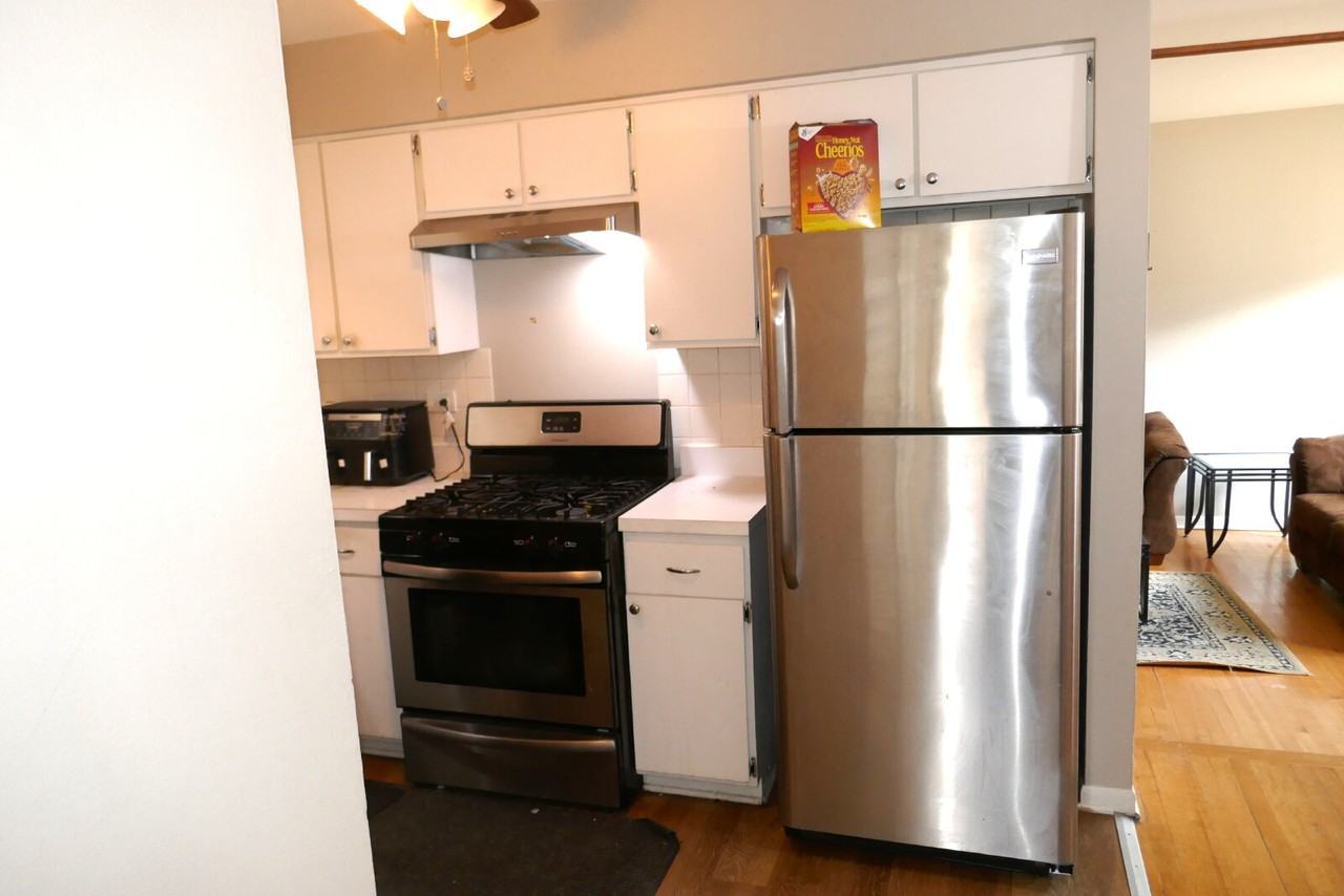 828 N Austin Blvd #3SW - Photo 7 of 12