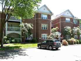 5609 Fairview Rd - Photo 1 of 1