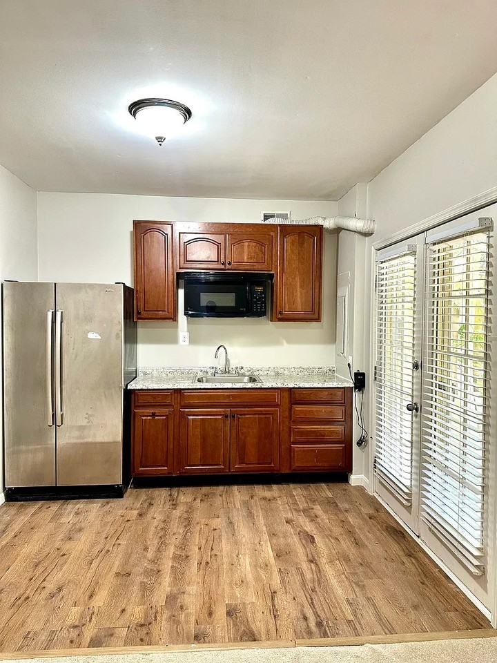 6509 Milva Ln #BS - Photo 2 of 11