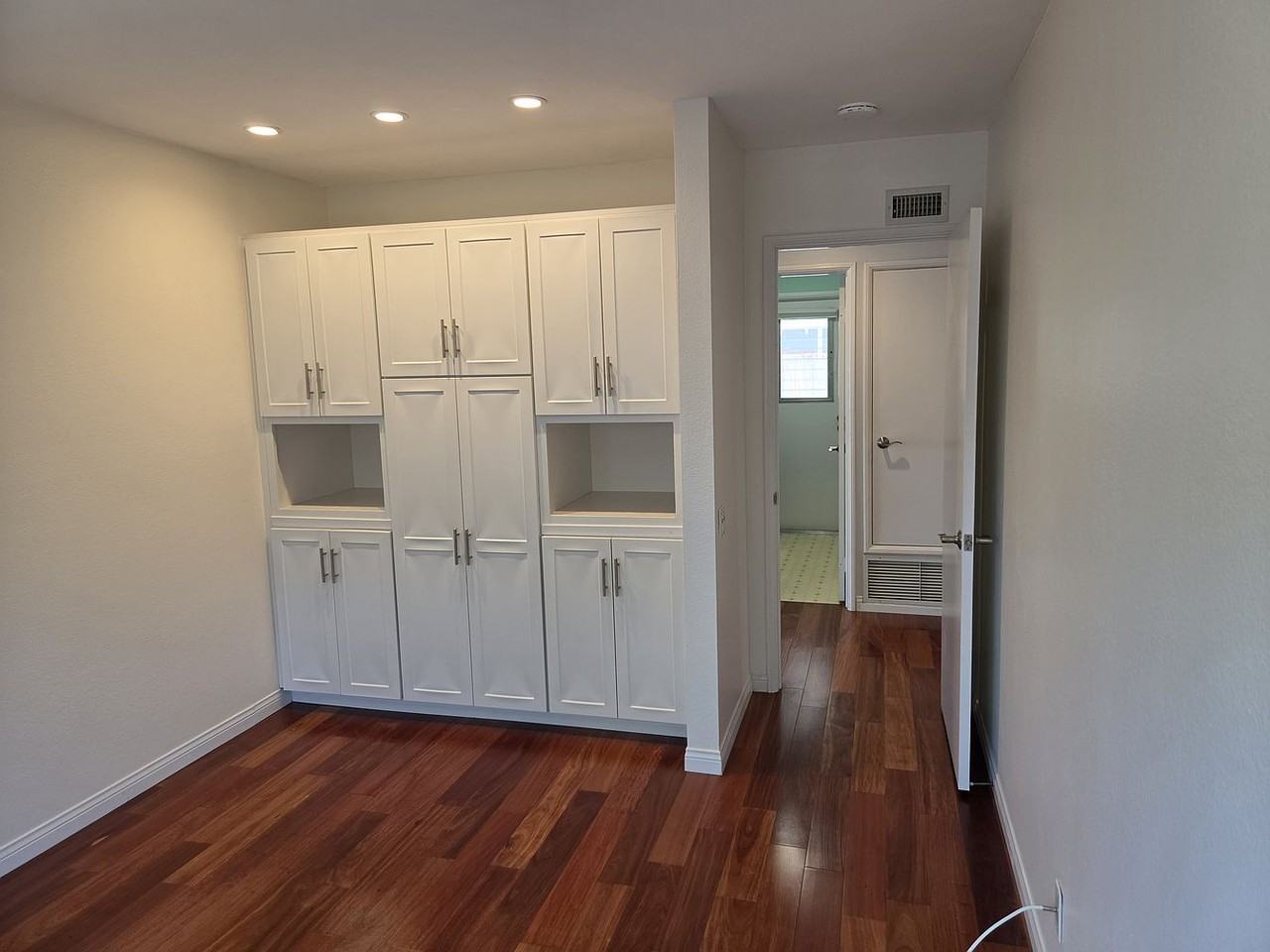 6733 Park Ridge Blvd #NA - Photo 7 of 19