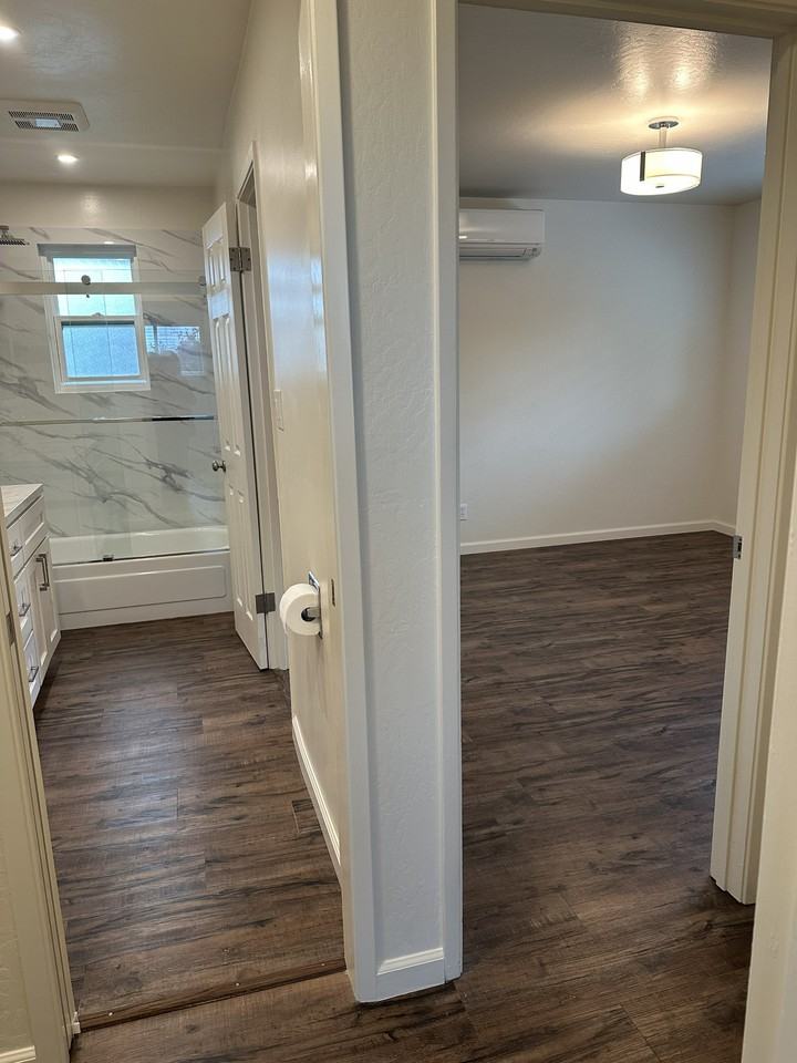 507 Bay St #507 - Photo 6 of 22