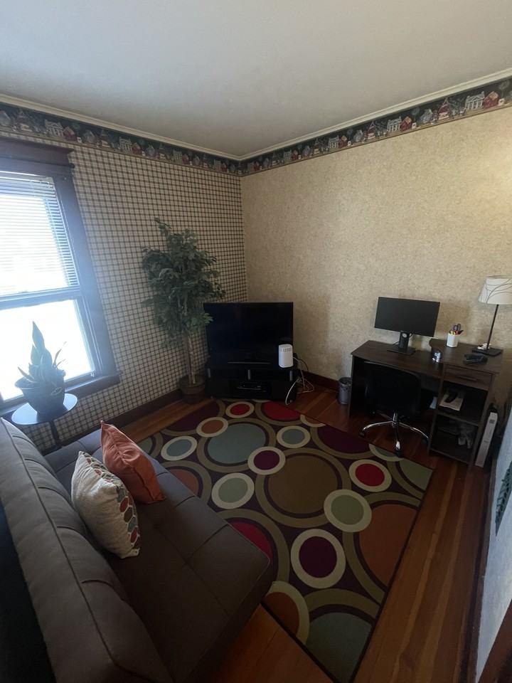 830 Plymouth Ave #830 - Photo 6 of 12