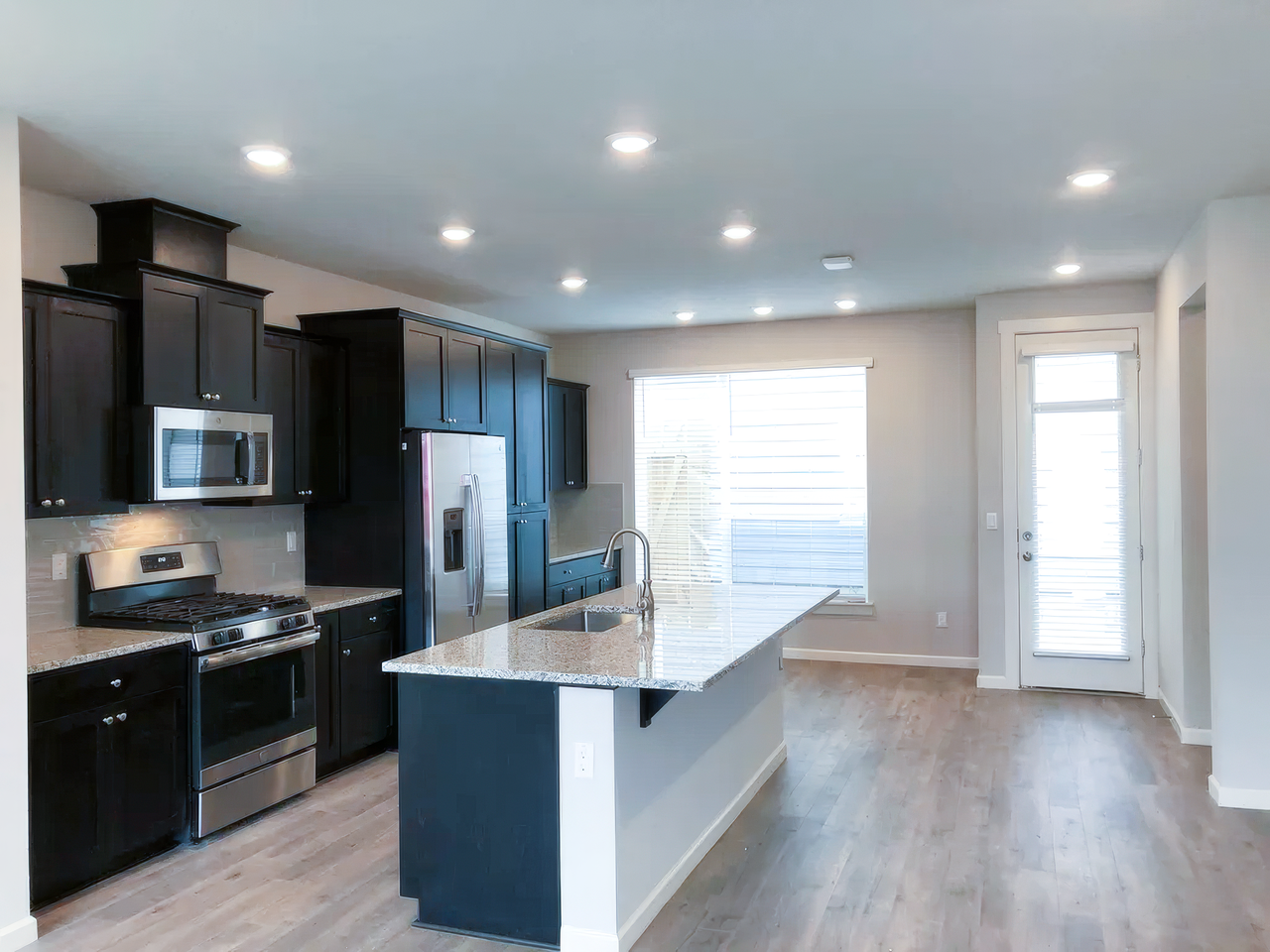 7414 Se Blanton St #NA - Photo 3 of 24