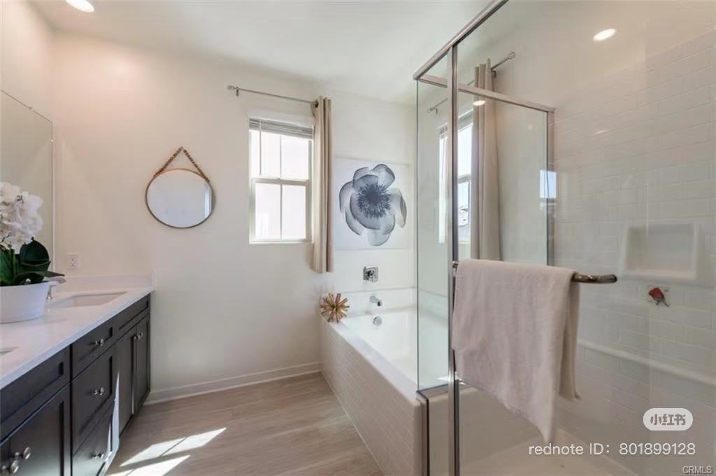 2262 Rose Garden Ct #NA - Photo 6 of 9