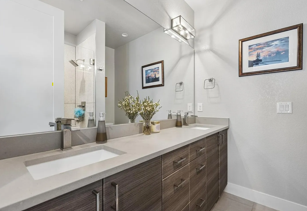 1583 Grove St #2 - Photo 7 of 15