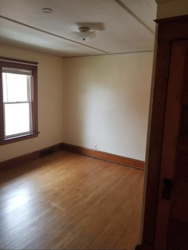 124 Lighthouse Ct - Photo 2 of 18