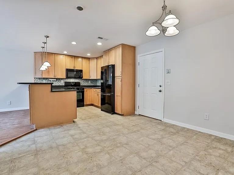 1524 Gorham St #209 - Photo 5 of 17