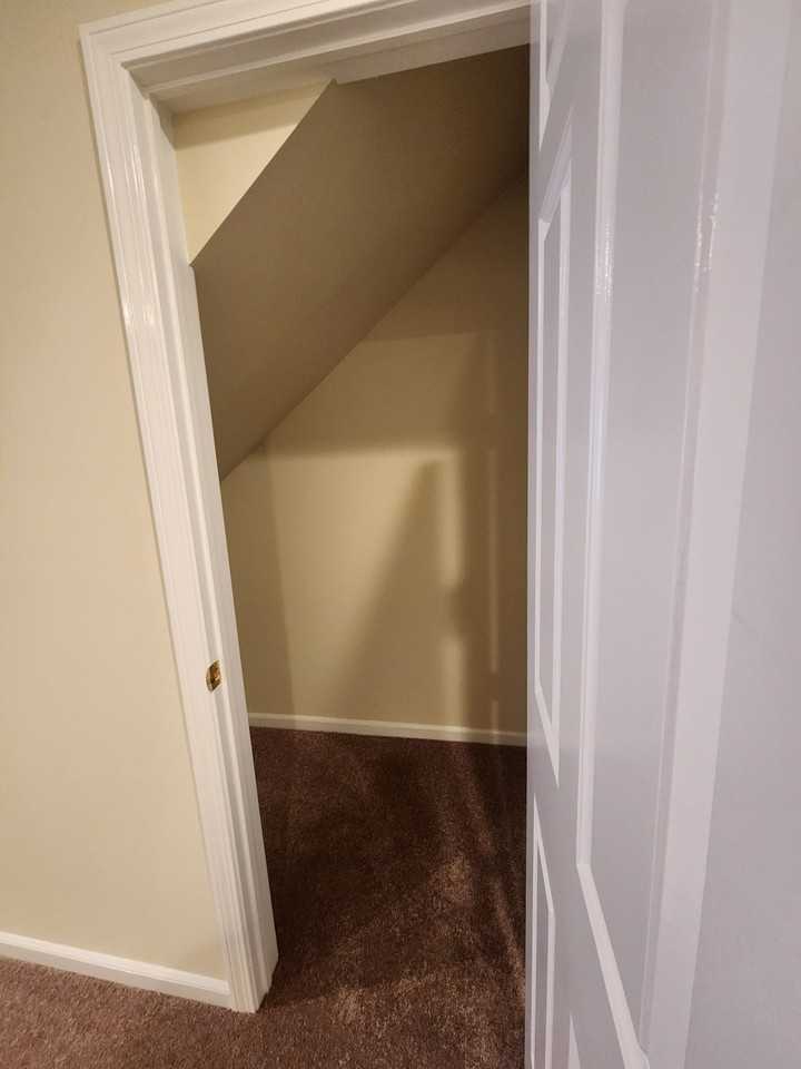 27 Van Buren Ave #B1 - Photo 3 of 16